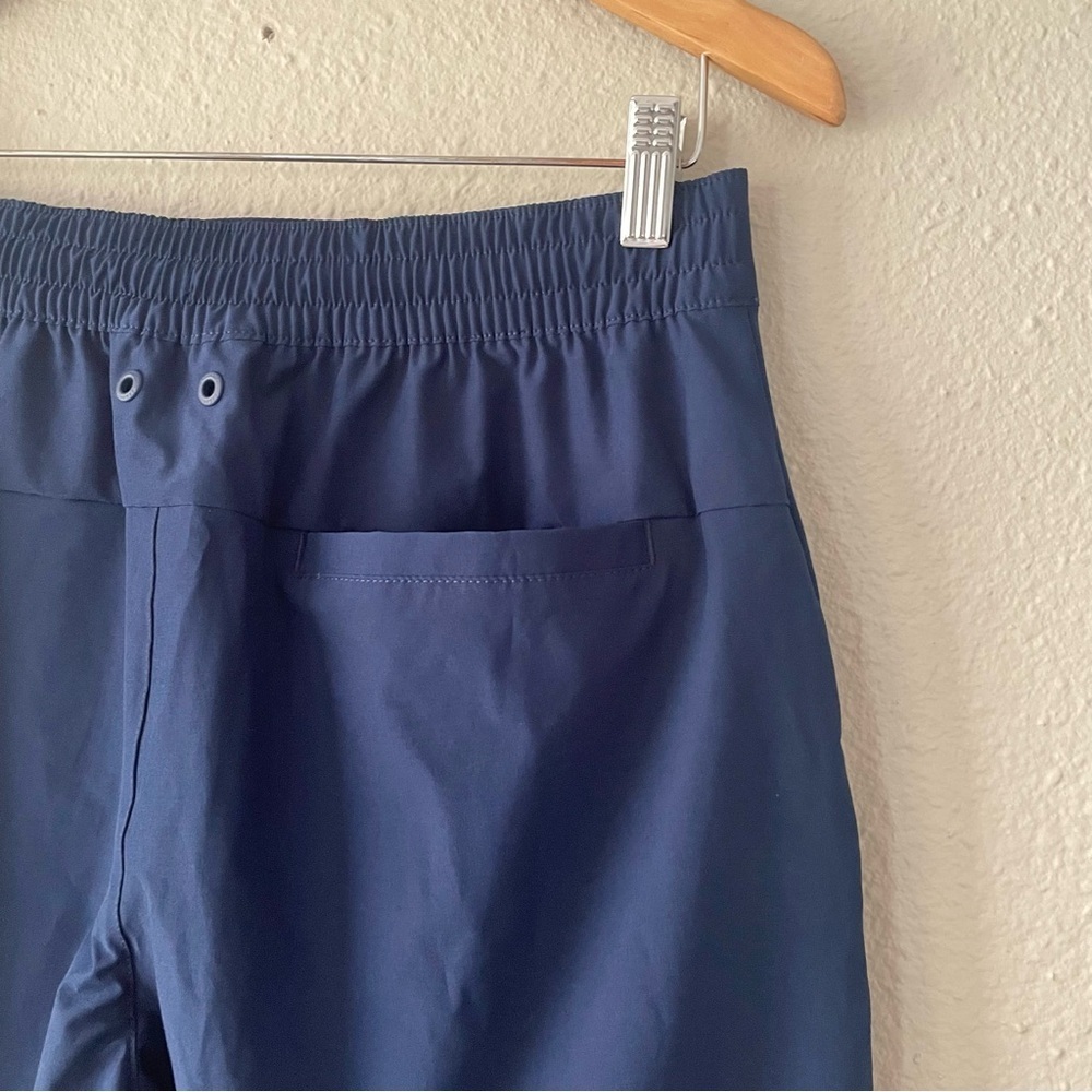 Lands’ End Active Shorts Men’s M Navy 8.5” Inseam Utility Hiking Outdoors - Picture 9 of 11